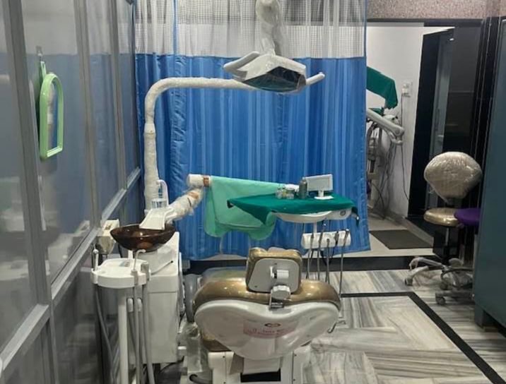 डोंगरगढ़ में मां बमलेश्वरी मंदिर ट्रस्ट द्वारा स्थापित मल्टी स्पेशलिटी हॉस्पिटल बना आधुनिक चिकित्सा का सबसे बड़ा केंद्र, एमआरआई मशीन सहित 50 बिस्तरों का है धर्मादा अस्पताल, ट्रस्ट के अध्यक्ष मनोज अग्रवाल के नेतृत्व में श्रद्धालुओं के सुविधाओं के लिए भी हो रहा है बेहतर कार्य kshititech