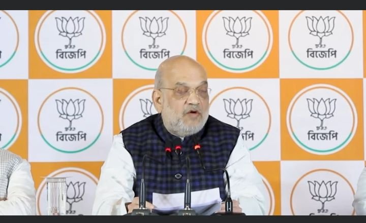 पश्चिम बंगाल में घुसपैठियों को चुन-चुन कर बाहर करेंगे -अमित शाह, बंगाल पहुंचे गृहमंत्री शाह ने लगाई दहाड़- कहा पश्चिम बंगाल में 2026 के विधानसभा चुनावों में दो-तिहाई बहुमत से आएंगी भाजपा सरकार पश्चिम बंगाल में घुसपैठियों को चुन-चुन कर बाहर करेंगे -अमित शाह, बंगाल पहुंचे गृहमंत्री शाह ने लगाई दहाड़- कहा पश्चिम बंगाल में 2026 के विधानसभा चुनावों में दो-तिहाई बहुमत से आएंगी भाजपा सरकार kshititech