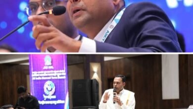 अपने ओजस्वी भाषण से दक्षिण भारत में भी अमर ने लहराया परचम- बेंगलुरु में आयोजित अखिल भारतीय मारवाड़ी युवा मंच के राष्ट्रीय लघु अधिवेशन में पहुंचे उपाध्यक्ष अमर सुल्तानिया,अमर के कार्यों की हुई राष्ट्रीय मंच पर प्रशंसा अपने ओजस्वी भाषण से दक्षिण भारत में भी अमर ने लहराया परचम- बेंगलुरु में आयोजित अखिल भारतीय मारवाड़ी युवा मंच के राष्ट्रीय लघु अधिवेशन में पहुंचे उपाध्यक्ष अमर सुल्तानिया,अमर के कार्यों की हुई राष्ट्रीय मंच पर प्रशंसा kshititech