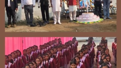 पूर्व विधायक डॉक्टर खिलावन साहू ने किया नगरदा के हायर सेकेंडरी स्कूल एवं कस्तूरबा गांधी बालिका आवासीय विद्यालय में ध्वजारोहण, विद्यार्थियों को भी गणतंत्र पर्व की दी शुभकामनाएं, नगरदा में गणतंत्र दिवस पर दिखा उत्साह kshititech