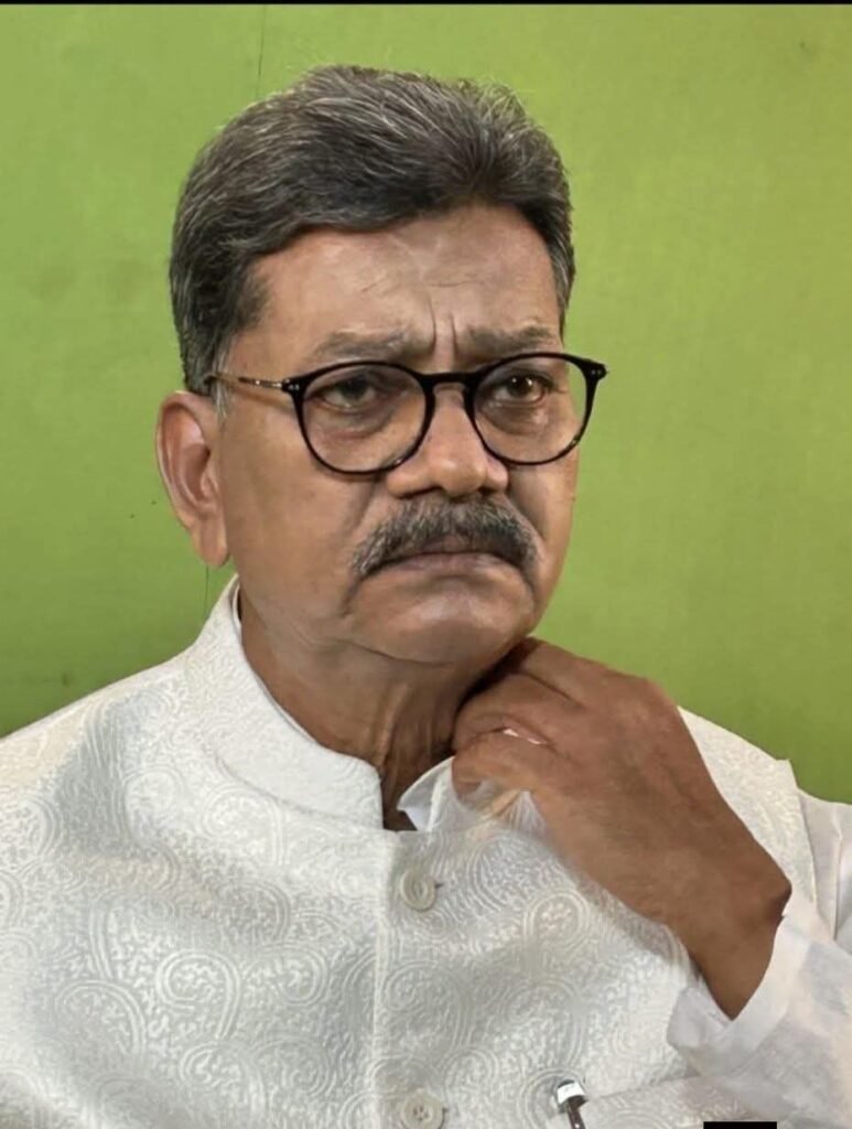 करोड़ों के होंगे नए काम- शक्ति विधानसभा क्षेत्र में नेता प्रतिपक्ष महंत जी की सक्रियता से होंगे करोड़ो रुपए के नए विकास कार्य,01 करोड़ 05 लाख रुपए की नए निर्माण कार्यों की मिली स्वीकृति, महंत जी के जिला प्रतिनिधि ठाकुर गुलजार सिंह एवं पूर्व मंडी अध्यक्ष रूपनारायण साहू ने दी जानकारी kshititech