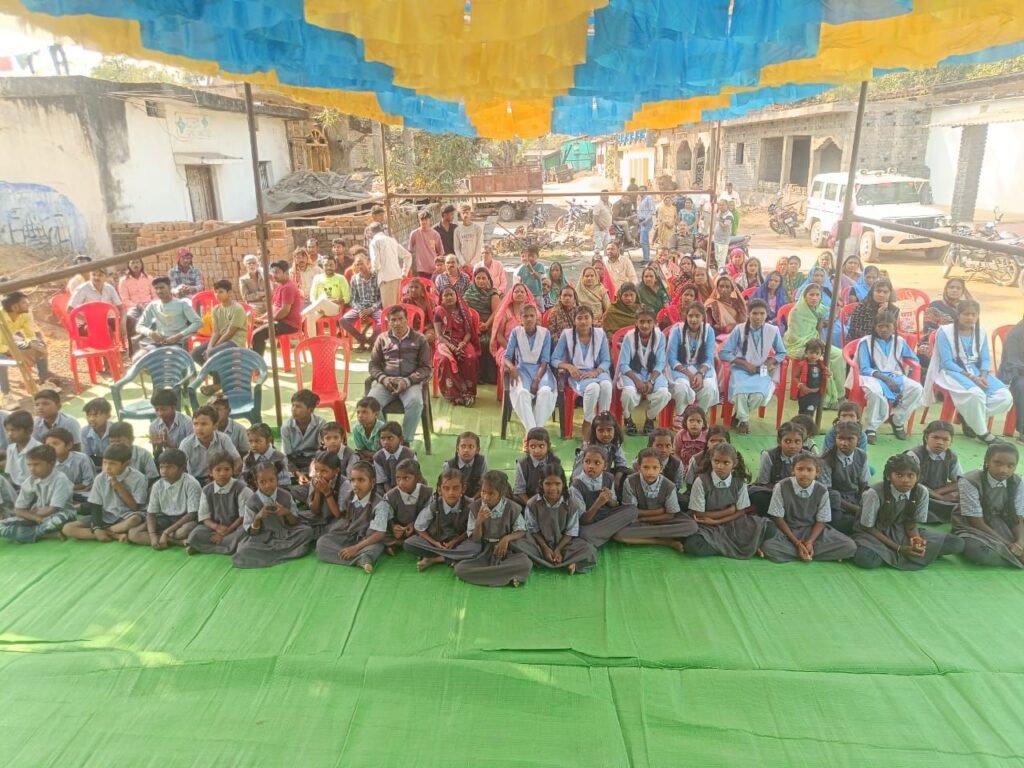 एसपी साहब के निर्देश में बाराद्वार थाने में हुआ चलित थाने का आयोजन, टी आई नरेंद्र यादव भी रहे उपस्थित, डभरा थाने अंतर्गत शराब पीकर वाहन चलाने पर 30000/-रुपये का जुर्माना, जिले में चालू हुआ सड़क सुरक्षा सप्ताह, एडिशनल एसपी पटेल सहित सभी थाना प्रभारी सक्रियता से दे रहे योगदान kshititech