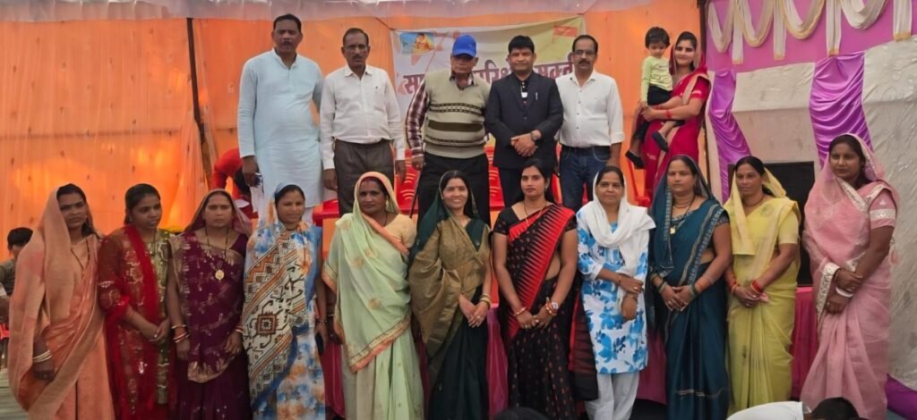 शक्ति शहर के साहू समाज ने किया सामाजिक परिचय सम्मेलन एवं वन भोज का आयोजन,देवरी डेम में आयोजित कार्यक्रम में साहू संघ के जिला अध्यक्ष सहित प्रमुख पदाधिकारियो ने भी करी शिरकत, संघ के नगर अध्यक्ष योगेश साहू के नेतृत्व में आयोजित था कार्यक्रम kshititech