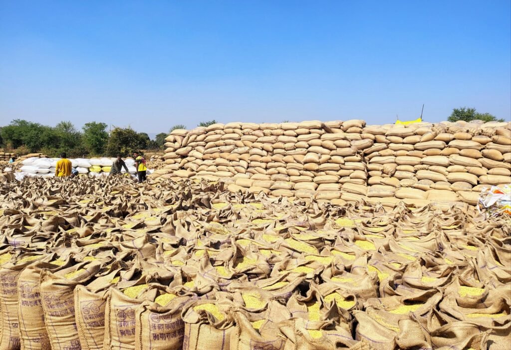 10 खबरें एक साथ- धान खरीदी को लेकर सख्त हुए कलेक्टर तोपनो- पटवारी हुआ निलंबित,खरीदी प्रभारी पर भी हुई कार्रवाई, जिले के नोडल अधिकारियों की ली कलेक्टर साहब ने बैठक, जिले में डायलिसिस सेवा से मिल रहा लोगों को लाभ,यूपीएससी परीक्षा के लिए सत्यापन का होगा कार्य, कलेक्टर ने दिया निर्देश- किसने की वास्तविक उपज को ही खरीदें kshititech