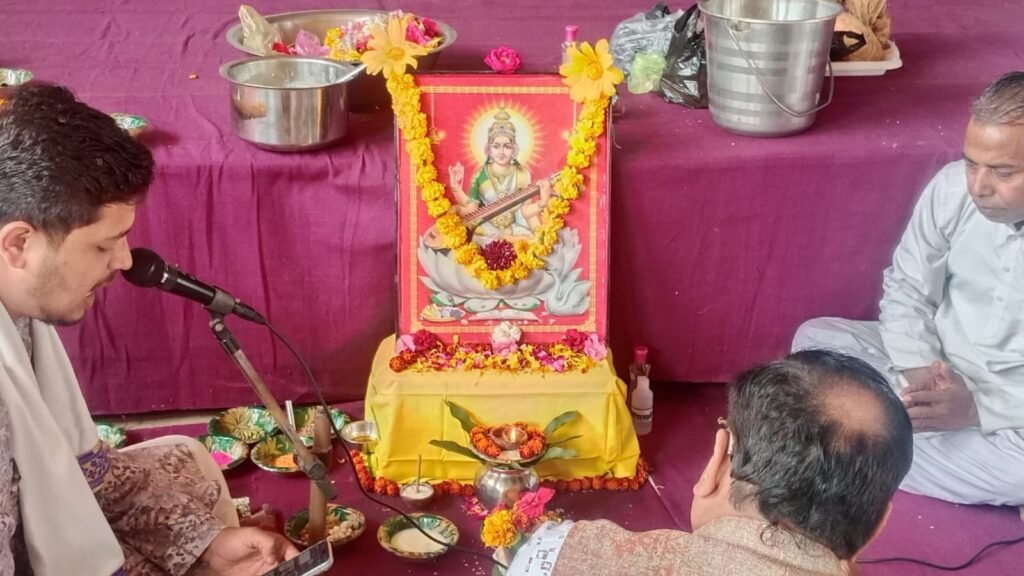 मां शारदे की हुई आराधना- शक्ति के सरस्वती शिशु मंदिर में बसंत पंचमी पर हुआ पूजन कार्यक्रम एवं विद्यारंभ संस्कार, विद्यालय परिवार सहित अभिभावक भी रहे मौजूद kshititech