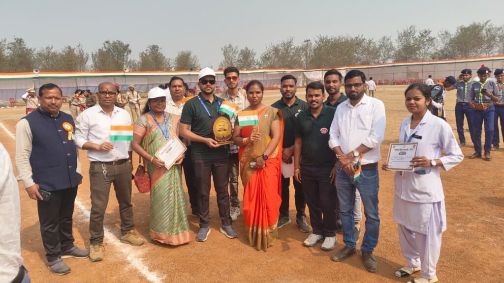 जिला स्तरीय गणतंत्र दिवस की समारोह की मुख्य झांकी प्रदर्शन में लोक स्वास्थ्य परिवार कल्याण विभाग को मिला पुरस्कार, मुख्य अतिथि के हाथों सम्मानित हुए विभाग के अधिकारी, कर्मचारी, सीएमएचओ डॉक्टर पूजा अग्रवाल ने भी दी पूरी विभागीय टीम को बधाई जिला स्तरीय गणतंत्र दिवस की समारोह की मुख्य झांकी प्रदर्शन में लोक स्वास्थ्य परिवार कल्याण विभाग को मिला पुरस्कार, मुख्य अतिथि के हाथों सम्मानित हुए विभाग के अधिकारी, कर्मचारी, सीएमएचओ डॉक्टर पूजा अग्रवाल ने भी दी पूरी विभागीय टीम को बधाई kshititech