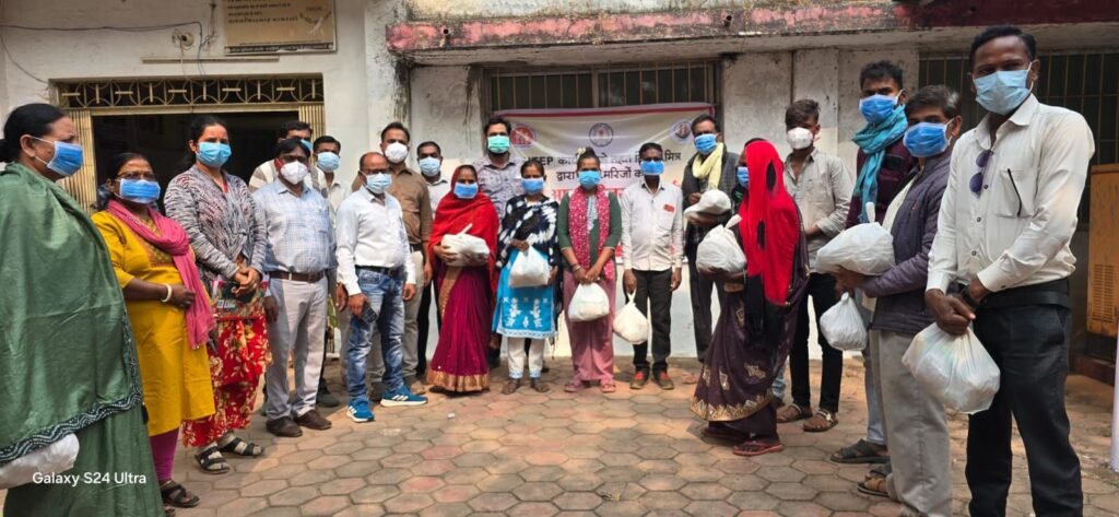 टीबी मुक्त शक्ति जिला की ओर अग्रसर- शक्ति जिले में सीएमएचओ मैडम के निर्देशन में टीबी मरीजों को हो रहा पोषण आहार का वितरण,जैजैपुर में भी 24 टी बी मरीजों को दिया गया फूड बॉस्केट पोषण आहार kshititech