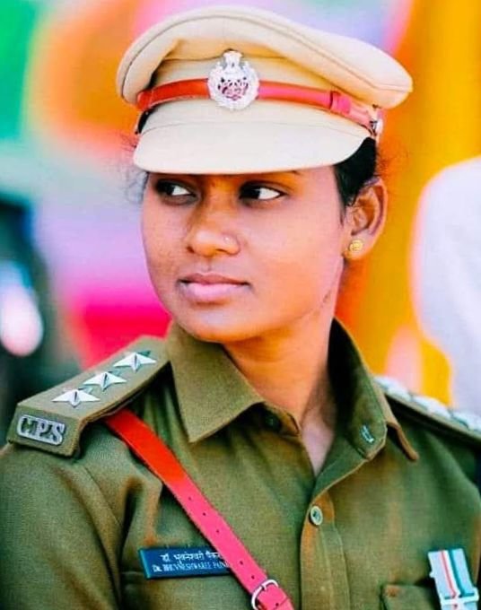 शक्ति की नई एसडीओ पुलिस भुनेश्वरी ने संभाला पदभार, 8 जनवरी को अनुविभागीय अधिकारी पुलिस कार्यालय पहुंचकर लिया प्रभार, शक्ति को पहली बार मिली महिला एसडीओ पुलिस शक्ति की नई एसडीओ पुलिस भुनेश्वरी ने संभाला पदभार, 8 जनवरी को अनुविभागीय अधिकारी पुलिस कार्यालय पहुंचकर लिया प्रभार, शक्ति को पहली बार मिली महिला एसडीओ पुलिस kshititech