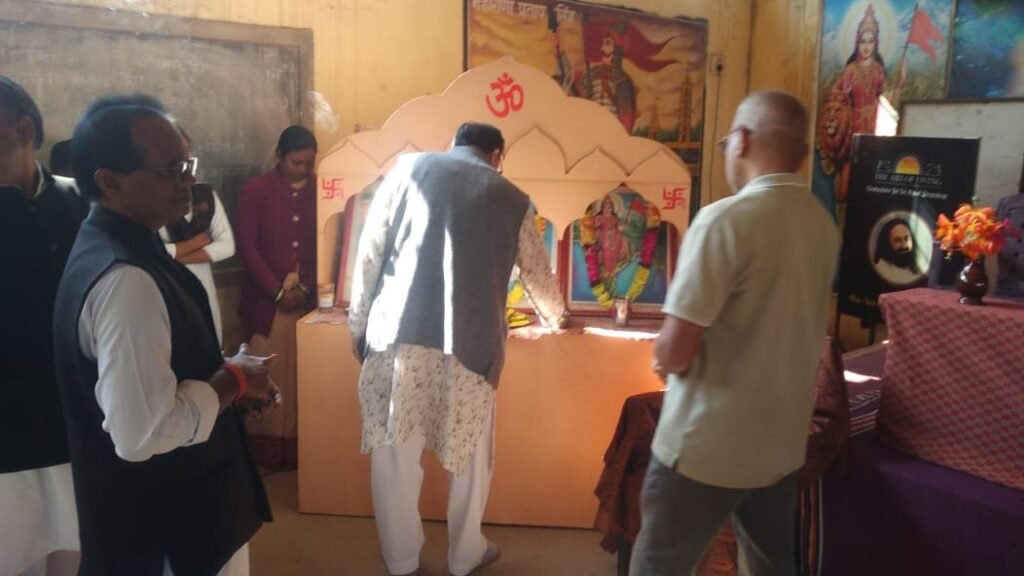 शक्ति के सरस्वती शिशु मंदिर में विवेकानंद जी की जयंती को मनाया गया राष्ट्रीय युवा दिवस के रूप में, व्यवस्थापक मांगेराम अग्रवाल ने कहा- विवेकानंद जी की बताई बातें हम सभी के लिए प्रेरणादाई kshititech