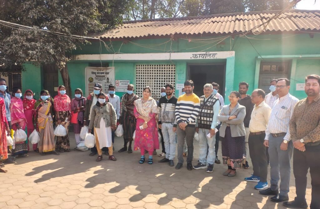 शक्ति जिले में स्वास्थ्य विभाग द्वारा पोषण आहार की जा रही समूचित व्यवस्था, टीबी मरीजों को मिल रहा पोषण आहार, सीएमएचओ डॉ. पूजा अग्रवाल के मार्गदर्शन में स्वास्थ्य अमला सक्रिय kshititech