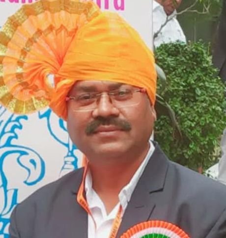 डॉ रविंद्र द्विवेदी चुने गए नए जिला अध्यक्ष, 18 जनवरी को डीबी तनिष्क में आयोजित था सम्मेलन, डॉ रविंद्र ने कहा-पूरी निष्ठा के साथ करूंगा अपनी जिम्मेदारियो का निर्वहन, प्रांतीय पदाधिकारियो ने कहा- सशक्त नेतृत्व मिला है जिले को kshititech