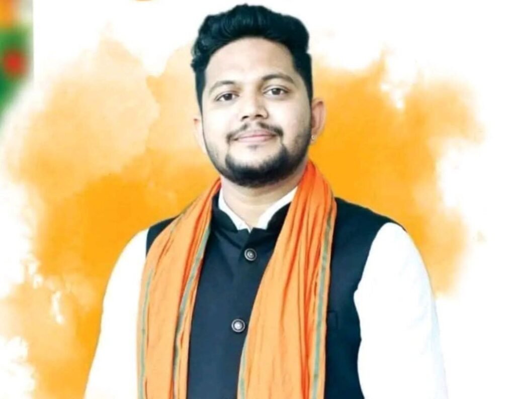 जिला साहू संघ शक्ति के अध्यक्ष चुने गए प्रकाश साहू,20 जनवरी को मालखरौदा में आयोजित था निर्वाचन कार्यक्रम, पूर्व मंडी अध्यक्ष रूपनारायण साहू ने कहा- प्रकाश के नेतृत्व में जिले में साहू संघ को मिलेगी मजबूती, सबसे कम उम्र के जिला अध्यक्ष बने प्रकाश kshititech