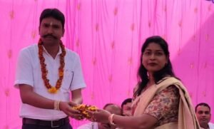 शशिकला को मिली बड़ी जिम्मेदारी- शक्ति जिले में संकुल शैक्षिक समन्वयक संघ की अध्यक्ष बनाई गई शशि कला उराव,शशि ने कहा- पूरी निष्ठा के साथ करूंगी अपनी जिम्मेदारियो का निर्वहन, प्रांतीय पदाधिकारियो की मौजूदगी में शक्ति जिले की ब्लॉक कार्यकारिणी का भी हुआ गठन kshititech