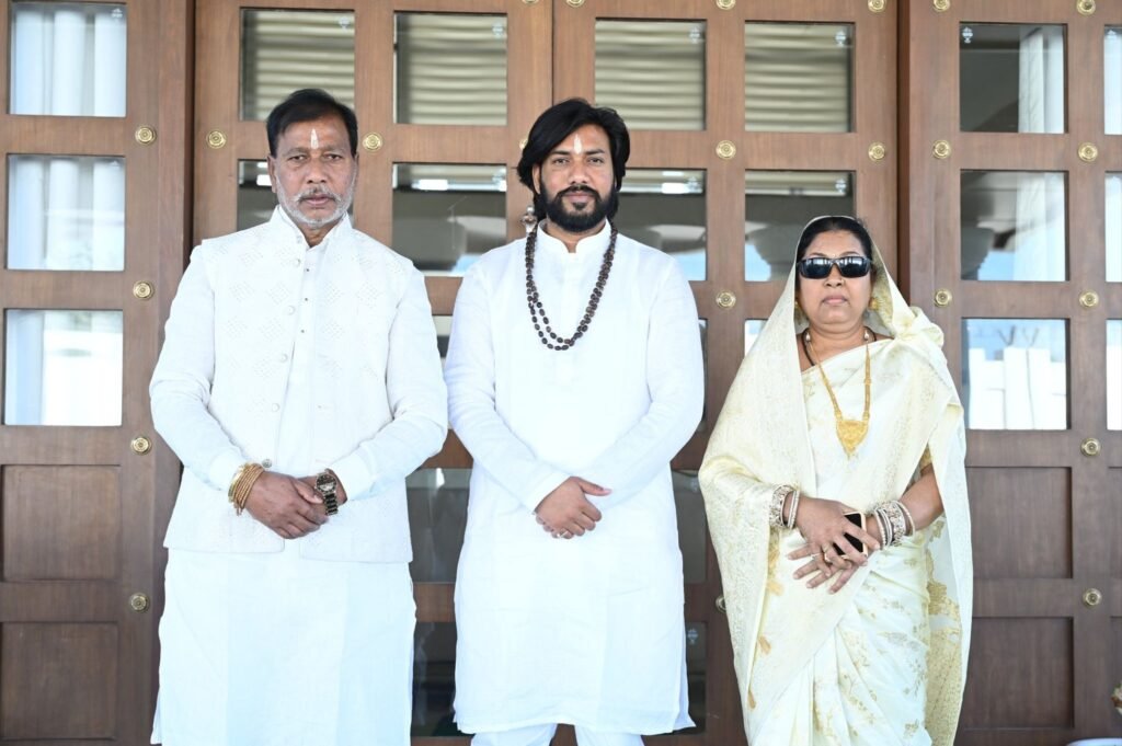 शक्ति जिले के प्रभारी मंत्री गुरु खुशवंत साहेब ने निकाली सतनाम सद्भाव पदयात्रा, मुख्यमंत्री विष्णु देव साय भी हुए शामिल, गिरोधपुरी धाम तक जाएगी पैदल यात्रा, पांच दिनों का है कार्यक्रम, 18 फरवरी को हुआ यात्रा का शुभारंभ kshititech