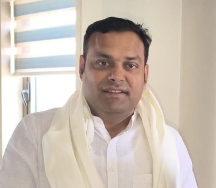 कल्याणकारी बजट- बजट पर जशपुर जिला भाजपा के संगठन प्रभारी अमर सुल्तानिया ने कहा छत्तीसगढ़ का बजट विकास, उद्योग और जनकल्याण की दिशा में बड़ा कदम, पहले बजट 5700 करोड़ की तुलना में 30 गुना हुई वृद्धि, बजट पंहुचा 1 लाख 72 हजार करोड़ कल्याणकारी बजट- बजट पर जशपुर जिला भाजपा के संगठन प्रभारी अमर सुल्तानिया ने कहा छत्तीसगढ़ का बजट विकास, उद्योग और जनकल्याण की दिशा में बड़ा कदम, पहले बजट 5700 करोड़ की तुलना में 30 गुना हुई वृद्धि, बजट पंहुचा 1 लाख 72 हजार करोड़ kshititech