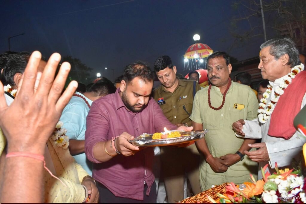 कमाल कर दिया टीम चिराग ने- चिराग अग्रवाल के नेतृत्व में भव्यता के साथ संपन्न हुई शक्ति की ऐतिहासिक शिव बारात, प्रसिद्ध भजन गायिका शहनाज अख्तर के मधुर भजनों से शिवमय हुआ शक्ति शहर, शहर वासियों ने खूब आशीर्वाद दिया चिराग को, चिराग ने कहा- भोलेनाथ की कृपा से एवं धर्म प्रेमियों के सहयोग से संपन्न हुई यह शिव बारात kshititech