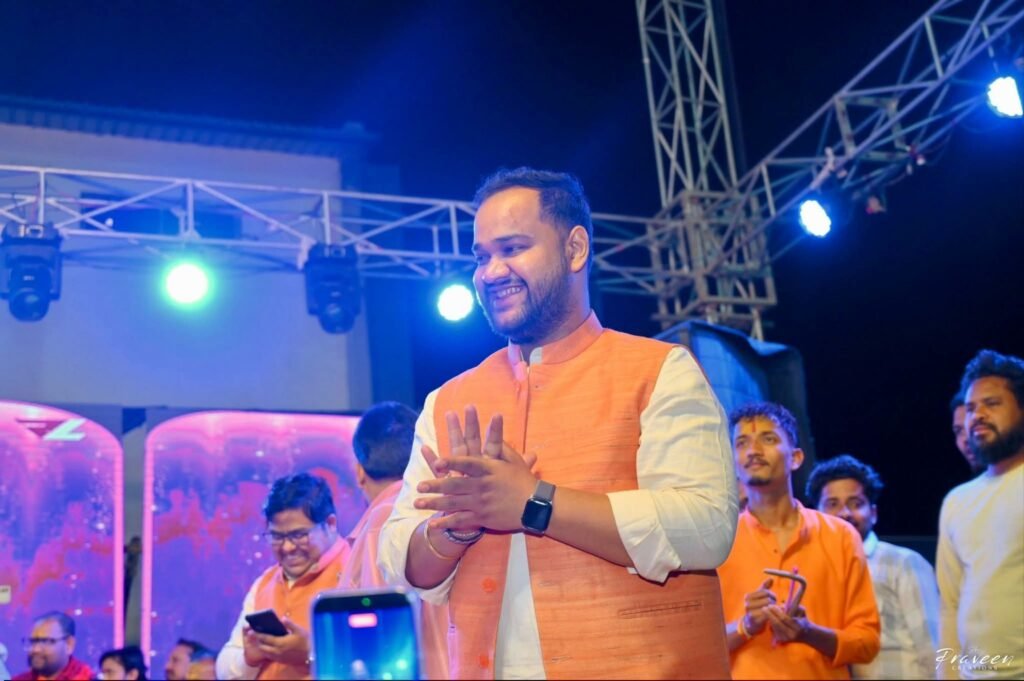 कमाल कर दिया टीम चिराग ने- चिराग अग्रवाल के नेतृत्व में भव्यता के साथ संपन्न हुई शक्ति की ऐतिहासिक शिव बारात, प्रसिद्ध भजन गायिका शहनाज अख्तर के मधुर भजनों से शिवमय हुआ शक्ति शहर, शहर वासियों ने खूब आशीर्वाद दिया चिराग को, चिराग ने कहा- भोलेनाथ की कृपा से एवं धर्म प्रेमियों के सहयोग से संपन्न हुई यह शिव बारात kshititech