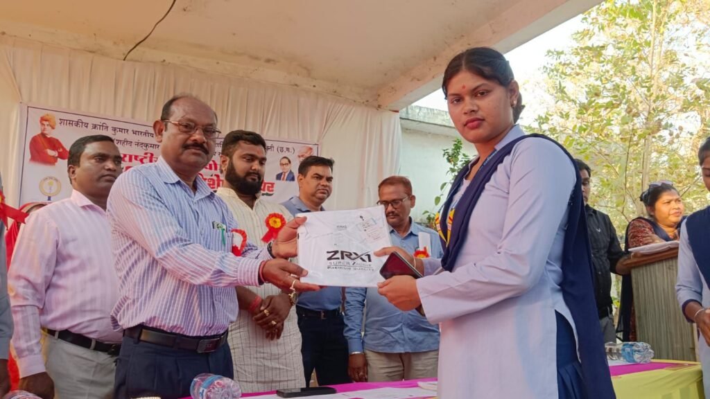 नशा नाश की जड़ है- शक्ति के शासकीय क्रांति कुमार भारतीय महाविद्यालय में नशा मुक्त समाज का निर्माण करने सात दिवसीय विशेष शिविर का हुआ आयोजन, राष्ट्रीय सेवा योजना इकाई की पहल पर आयोजित था कार्यक्रम kshititech