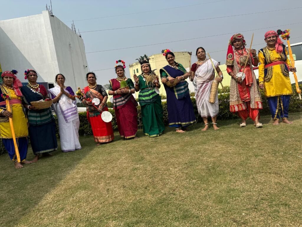 ऐतिहासिक अधिवेशन- बालेश्वर में आयोजित अखिल भारतीय मारवाड़ी महिला सम्मेलन के राष्ट्रीय अधिवेशन में पहुंचे छत्तीसगढ़ के सदस्य, विभिन्न पुरस्कारों के साथ ही शक्ति शाखा भी उत्कृष्ट कार्यो के लिए हुई सम्मानित, राष्ट्रीय सह पर्यावरण प्रमुख श्रीमती उषा अग्रवाल ने दी जानकारी kshititech