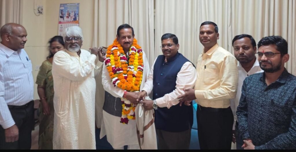 धन्यवाद सांसद जी- राज्यसभा सांसद देवेंद्र प्रताप सिंह की पहल पर समय पूर्व सेवानिवृत हो रहे कर्मचारी को मिली पड़ी राहत,BHEL द्वारा बहाल किए गए कर्मचारी, 14 फरवरी को संगठनों ने भोपाल प्रवास पर सांसद जी का किया अभिनंदन धन्यवाद सांसद जी- राज्यसभा सांसद देवेंद्र प्रताप सिंह की पहल पर समय पूर्व सेवानिवृत हो रहे कर्मचारी को मिली पड़ी राहत,BHEL द्वारा बहाल किए गए कर्मचारी, 14 फरवरी को संगठनों ने भोपाल प्रवास पर सांसद जी का किया अभिनंदन kshititech