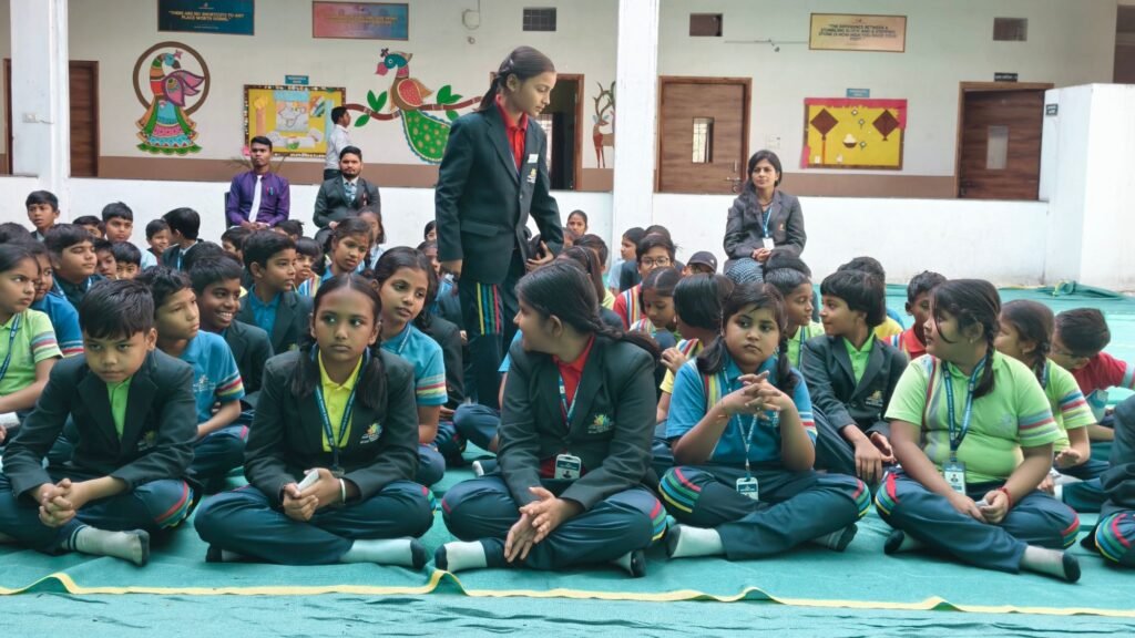 विद्यार्थियों के बीच हुई अंग्रेजी प्रतियोगिता- बाराद्वार के सीबीएसई एशियन वर्ल्ड स्कूल ने करी पहल, विद्यालय के डायरेक्टर नीरज जिंदल ने कहा- ऐसे कंपटीशन से बच्चों में आती है निपुणता, बच्चों में दिखा आत्मविश्वास एवं प्रतिभा kshititech