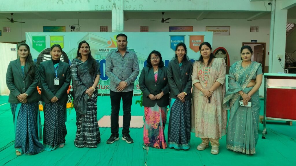 विद्यार्थियों के बीच हुई अंग्रेजी प्रतियोगिता- बाराद्वार के सीबीएसई एशियन वर्ल्ड स्कूल ने करी पहल, विद्यालय के डायरेक्टर नीरज जिंदल ने कहा- ऐसे कंपटीशन से बच्चों में आती है निपुणता, बच्चों में दिखा आत्मविश्वास एवं प्रतिभा kshititech