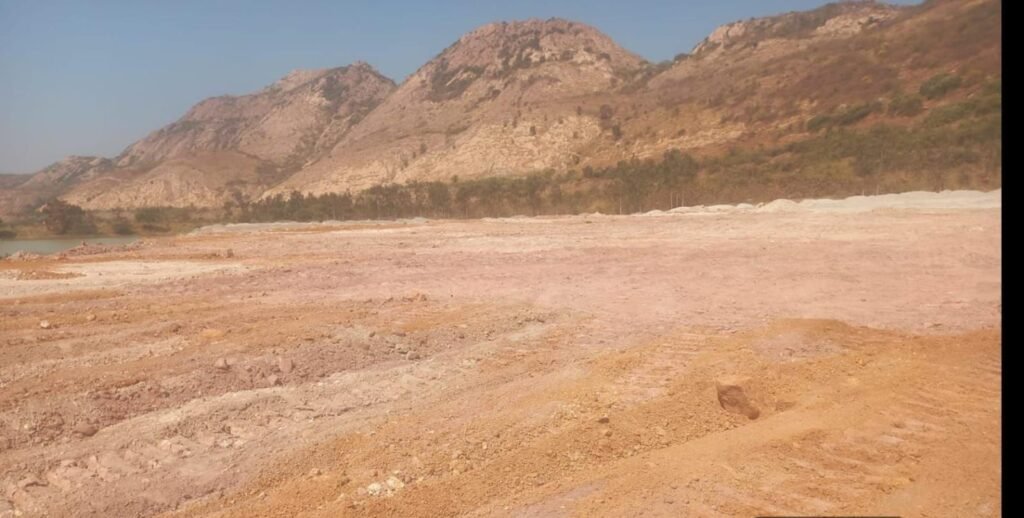 बेलगाम हो गया है RKM प्रबंधन- आरकेएम पावर ने करी भारी मनमानी, फ्लाई ऐश डंपिंग में हो रही भारी अनियमिता पर जिला प्रशासन ने करी बड़ी कार्रवाई, 20 हजार रुपये प्रतिदिन के हिसाब से देनी होगी क्षतिपूर्ति बेलगाम हो गया है RKM प्रबंधन- आरकेएम पावर ने करी भारी मनमानी, फ्लाई ऐश डंपिंग में हो रही भारी अनियमिता पर जिला प्रशासन ने करी बड़ी कार्रवाई, 20 हजार रुपये प्रतिदिन के हिसाब से देनी होगी क्षतिपूर्ति kshititech