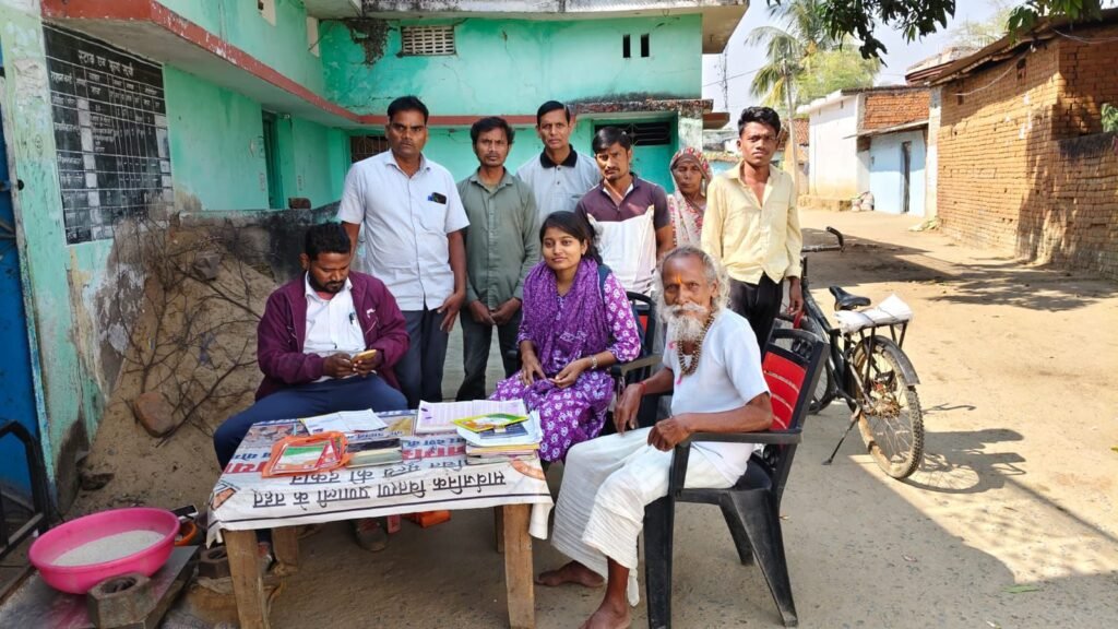 जागो किसान, धान की जगह लगाओ, दलहन - जल संकट को देखते हुए सक्ति जिले के ग्राम पंचायतो में प्रारंभ हुआ कृषि पखवाड़ा, किसानों को दी जा रही शासन की विभिन्न कृषि संबंधी योजनाओं की जानकारी kshititech