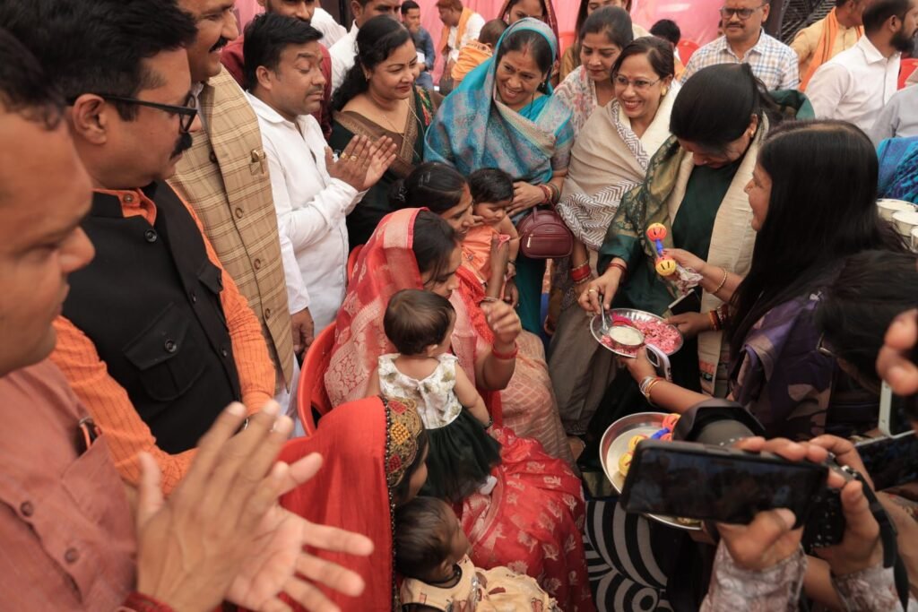 जब स्कूली बच्चों ने भी किया सांसद जी का धन्यवाद,5000 स्कूली बच्चे पहुंचे प्रदर्शनी देखने, सांसद कमलेश जांगड़े ने किया प्रगतिशील छत्तीसगढ़ प्रदर्शनी का भाग्य शुभारंभ, जिला मुख्यालय जांजगीर चांपा में केंद्र, राज्य सरकार की विभिन्न योजनाओं का मिलेगा प्रत्यक्ष लाभ, दिल्ली से आई हुई है विशेष टीम जब स्कूली बच्चों ने भी किया सांसद जी का धन्यवाद,5000 स्कूली बच्चे पहुंचे प्रदर्शनी देखने, सांसद कमलेश जांगड़े ने किया प्रगतिशील छत्तीसगढ़ प्रदर्शनी का भाग्य शुभारंभ, जिला मुख्यालय जांजगीर चांपा में केंद्र, राज्य सरकार की विभिन्न योजनाओं का मिलेगा प्रत्यक्ष लाभ, दिल्ली से आई हुई है विशेष टीम kshititech