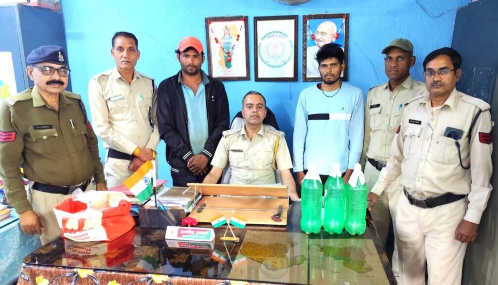 शक्ति के आबकारी अधिकारी उप्पल साहब की कार्रवाई,अवैध शराब रखने वालों के खिलाफ किया आबकारी का मामला दर्ज kshititech