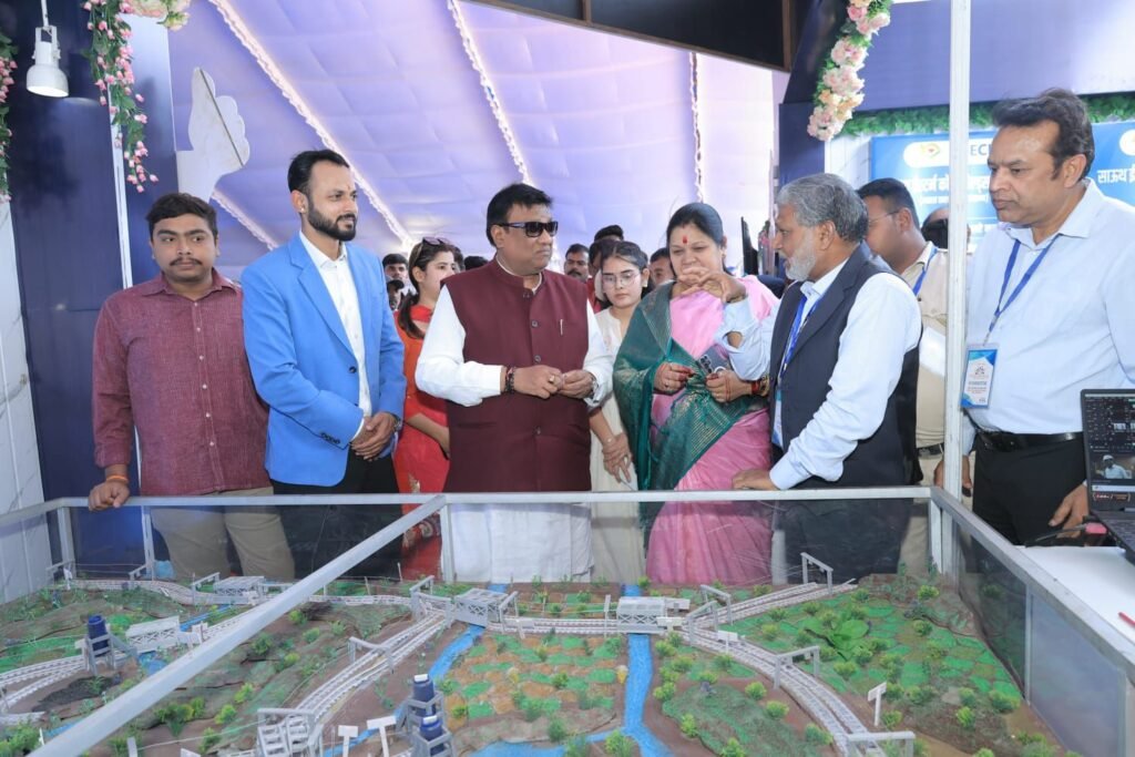 जिले वासियों ने किया सांसद जी का धन्यवाद- अभुतपूर्व जनसैलाब से प्रगतिशील छत्तीसगढ़ प्रदर्शनी का हुआ शानदार समापन,तीन दिन में करीब सत्रह हजार छात्र-युवा- नागरिकों ने किया अवलोकन,प्रदर्शनी के माध्यम से सांसद जांगड़े जी ने केंद्रीय योजओं से जांजगीर चांपा वासियों को जोड दिया : नारायण चंदेल जिले वासियों ने किया सांसद जी का धन्यवाद- अभुतपूर्व जनसैलाब से प्रगतिशील छत्तीसगढ़ प्रदर्शनी का हुआ शानदार समापन,तीन दिन में करीब सत्रह हजार छात्र-युवा- नागरिकों ने किया अवलोकन,प्रदर्शनी के माध्यम से सांसद जांगड़े जी ने केंद्रीय योजओं से जांजगीर चांपा वासियों को जोड दिया : नारायण चंदेल kshititech