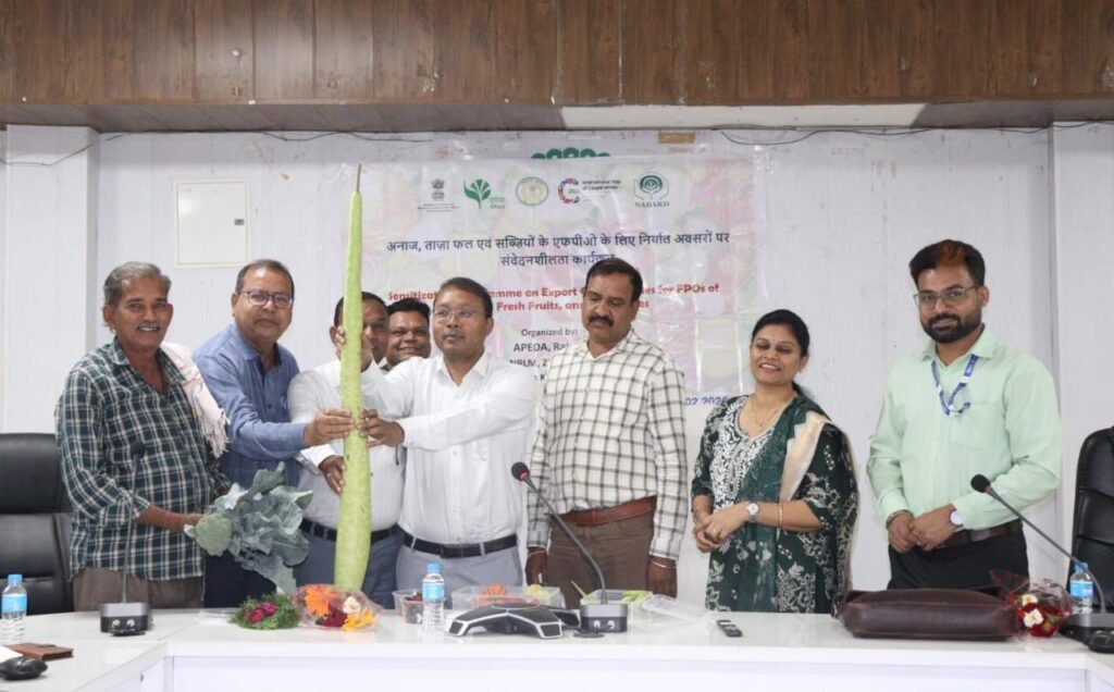 24 फरवरी की खास खबरें- सांसद कमलेश जांगड़े ने ली शक्ति जिले में निगरानी समिति की बैठक, पेट्रोल पंपों में निशुल्क हवा एवं साफ सुथरा शौचालय के दिए गए निर्देश, शक्ति कलेक्टर तोपनों के निर्देशन में जिला खनिज विभाग ने अवैध ईंट निर्माण पर करी बड़ी कार्रवाई, लाखों रुपए का पटवाया गया जुर्माना, किसानों को वैश्विक बाजार से जोड़ने की पहल kshititech