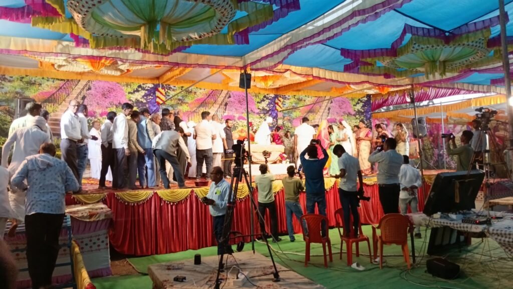 भाजपा नेत्री संयोगिता सिंह जूदेव पहुंची डोंगिया सुलौनी में सुखद सत्संग का श्रवण करने,असंग देव साहेब जी से लिया आशीर्वाद, कहा मेरा सौभाग्य है कि मुझे आपके दर्शन का मिला सौभाग्य,गबेल परिवार के सदस्यों से भी मिली संयोगिता kshititech