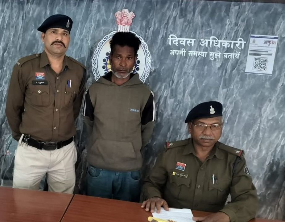 शक्ति पुलिस की तीसरी आंख- बिरयानी सेंटर में बेच रहा था गाँजा,आया पुलिस की गिरफ्त में, शक्ति पुलिस TI लखन पटेल ने किया गांजा बेचने वाले को गिरफ्तार, शक्ति पुलिस में करी अवैध शराब पर बड़ी कार्रवाई, एसपी साहब के निर्देशन में शक्ति थाना सक्रिय शक्ति पुलिस की तीसरी आंख- बिरयानी सेंटर में बेच रहा था गाँजा,आया पुलिस की गिरफ्त में, शक्ति पुलिस TI लखन पटेल ने किया गांजा बेचने वाले को गिरफ्तार, शक्ति पुलिस में करी अवैध शराब पर बड़ी कार्रवाई, एसपी साहब के निर्देशन में शक्ति थाना सक्रिय kshititech