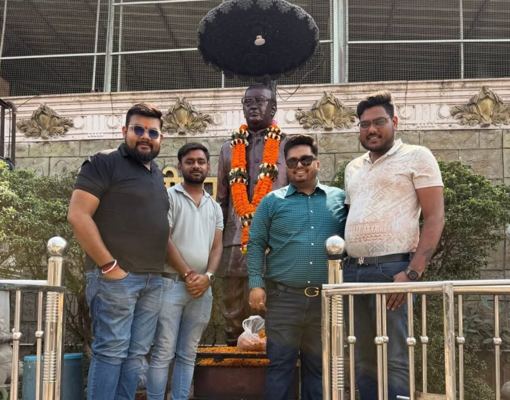 छत्तीसगढ़- मध्य प्रदेश की जनता ने याद किया काका जी को- भाजपा के पितृ पुरुष लक्खीराम जी अग्रवाल की 13 फरवरी को जन्म जयंती पर हुए विभिन्न आयोजन, स्टेशन चौक में स्थापित प्रतिमा पर हुआ श्रद्धांजलि कार्यक्रम, परिवार जनों ने किया भंडारे का आयोजन, खनिज विकास निगम के पूर्व अध्यक्ष गिरधर गुप्ता ने भी काका जी को दी श्रद्धांजलि छत्तीसगढ़- मध्य प्रदेश की जनता ने याद किया काका जी को- भाजपा के पितृ पुरुष लक्खीराम जी अग्रवाल की 13 फरवरी को जन्म जयंती पर हुए विभिन्न आयोजन, स्टेशन चौक में स्थापित प्रतिमा पर हुआ श्रद्धांजलि कार्यक्रम, परिवार जनों ने किया भंडारे का आयोजन, खनिज विकास निगम के पूर्व अध्यक्ष गिरधर गुप्ता ने भी काका जी को दी श्रद्धांजलि kshititech