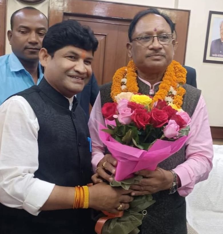 रंग लाएगी पूर्व विधायक खिलावन साहू की मेहनत- सक्ती विधानसभा क्षेत्र के विकास हेतु बजट में कई प्रस्ताव हो सकते हैं शामिल- डॉ खिलावन साहू, खिलावन जी ने CM, डिप्टी सीएम एवं मंत्री गणों से मुलाकात कर दिया था बजट संबंधी महत्वपूर्ण प्रस्ताव, शिक्षा, स्वास्थ्य, सड़क, बिजली, पानी, सब होगा चकाचक kshititech