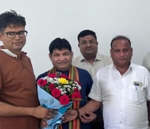 बाराद्वार को मिली बड़ी सौगात- भाजपा नेताओं की मांग पर बाराद्वार शहर में खुलेगा उप पंजीयक कार्यालय, 24 फरवरी के आम बजट में मिली स्वीकृति, पूर्व विधायक खिलावन साहू के नेतृत्व में नगर पंचायत अध्यक्ष नारायण कुर्रे, पूर्व उपाध्यक्ष अशोक कलानौरिया, उपाध्यक्ष जितेश शर्मा, सांसद प्रतिनिधि अमित कलानौरिया सहित पार्षदों ने दिया था वित्त मंत्री जी को ज्ञापन kshititech