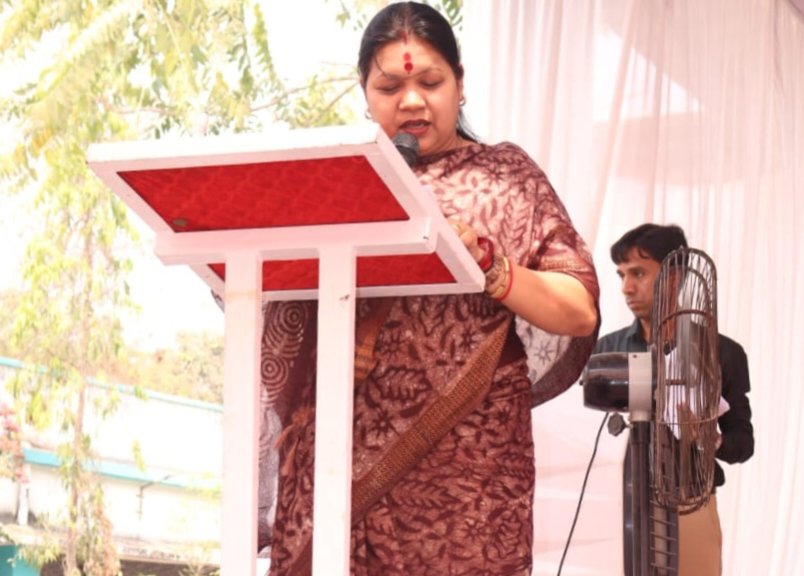 महिला दिवस पर शक्ति जिले की नारी शक्ति को विष्णु सरकार का बड़ा तोहफा, महतारी वंदन की राशि हुई खाते में ट्रांसफर, सांसद कमलेश जांगड़े ने कहा- नारी ही है नारायणी, हर क्षेत्र में नारी ने किया अपना बेहतर प्रदर्शन, शक्ति जिले में अंतर्राष्ट्रीय महिला दिवस पर महिला बाल विकास विभाग ने किया था सम्मेलन का आयोजन kshititech