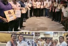 ऐतिहासिक होगा रायपुर का वैवाहिक परिचय सम्मेलन-अग्रवाल समाज के रायपुर में होने वाले परिचय सम्मेलन को लेकर 15 मार्च को शक्ति में हुई समाज बंधुओ की बैठक. अग्रवाल सभा शक्ति के अध्यक्ष श्यामसुंदर अग्रवाल के निवास आयोजित बैठक में रायपुर से पहुंचे पदाधिकारियो ने दी जानकारी। रायपुर के अध्यक्ष विजय अग्रवाल ने कहा-अग्र धरोहर पत्रिका का भी होगा प्रकाशन kshititech