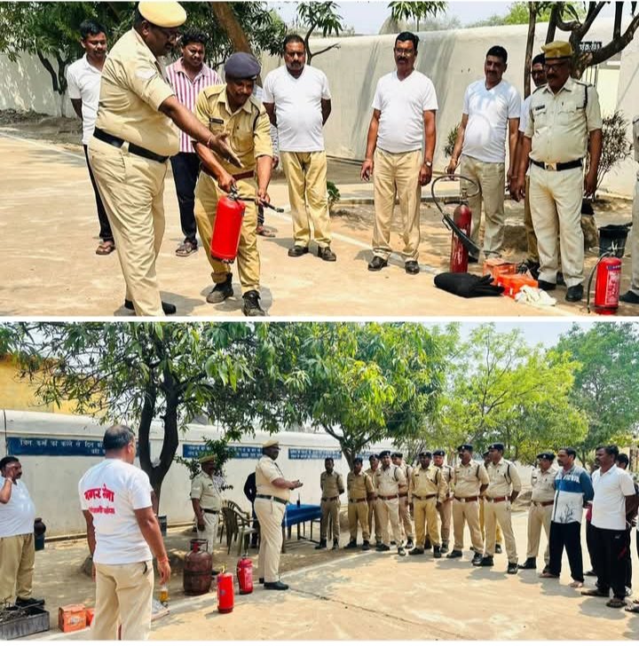 सतर्कता ही है सुरक्षा-शक्ति के उप जेल में कर्मचारी एवं बंदियों को 20 मार्च को दिया गया आपदा प्रबंधन का प्रशिक्षण। आकस्मिक दुर्घटनाओं में कैसे रहें सतर्क। जिला सेनानी जांजगीर के सुरक्षा अधिकारी सहित सहायक जेल अधीक्षक विजय पटेल भी थे मौजूद kshititech