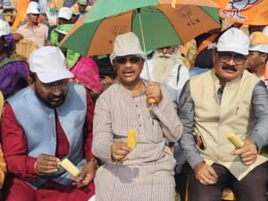 ममता के गढ़ को भेदने में लगे हैं कृष्णकांत-पश्चिम बंगाल के विधानसभा चुनाव में डटे हैं शक्ति जिला भाजपा के पूर्व अध्यक्ष कृष्णकांत चंद्रा.वर्धमान जिले के विभिन्न विधानसभा क्षेत्र में लगातार भाजपा प्रत्याशी को जिताने ले रहे बैठक. कृष्णकांत की प्रचार शैली से बंगाल के पार्टी कार्यकर्ताओं में हुआ उत्साह का संचार kshititech