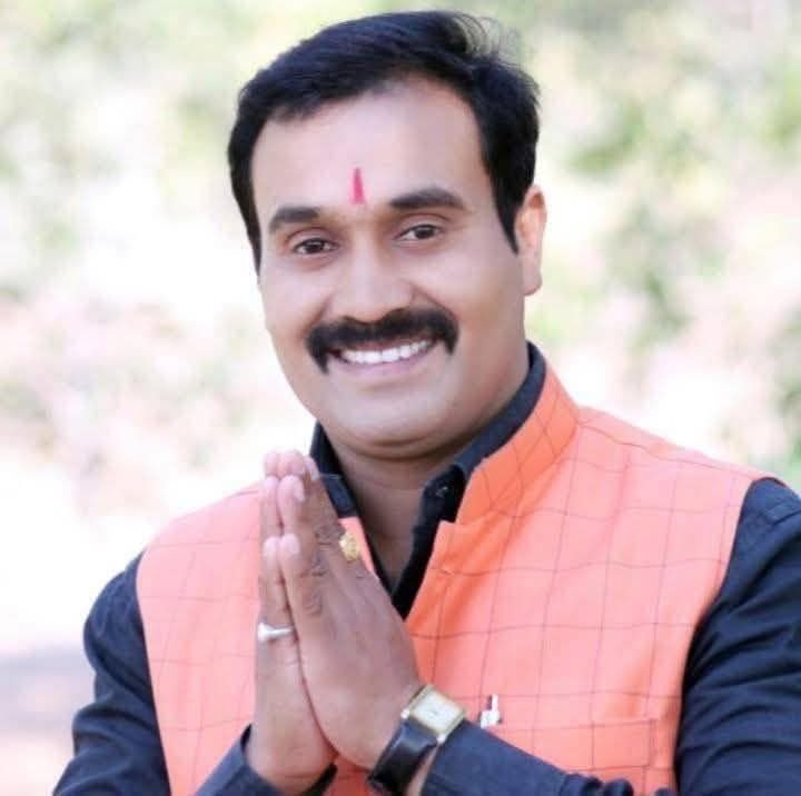 भाजपा नेता अंकित अग्रवाल ने दी राजू दास महंत को बधाई.प्रदेश भाजपा विधि प्रकोष्ठ के&nbsp;&nbsp; प्रदेश सहसंयोजक पद पर नियुक्ति हुई है महंत जी की। अंकित ने कहा- राजू दास महंत के नेतृत्व में विधि प्रकोष्ठ के संगठन को मिलेगी मजबूती. कुशल प्रवक्ता के रूप में भी जाने जाते हैं राजू kshititech