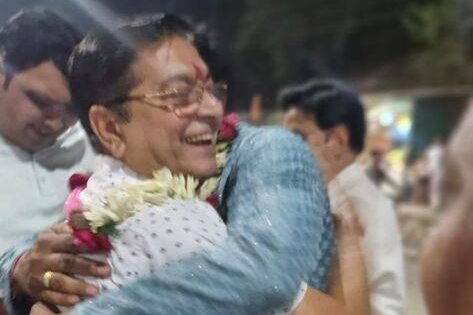 शक्ति में भाईचारे की मिशाल-15 मार्च को साहू समाज की निकली भक्त माता कर्मा जयंती की शोभायात्रा का स्वागत किया अग्रवाल सभा शक्ति ने. अध्यक्ष श्यामसुंदर अग्रवाल के नेतृत्व में हुआ जोरदार स्वागत kshititech