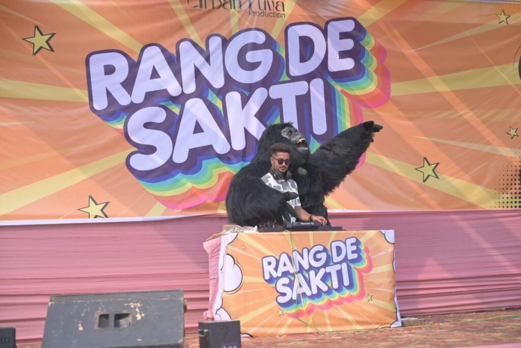 होली का अद्भुत आनंद- रंग दे शक्ति,होली महोत्सव 1 मार्च को धूमधाम से संपन्न, 5 घंटे तक झूमता रहा शहर, शहर के शुभम ग्रीन्स में आयोजित था कार्यक्रम, नगर पालिका अध्यक्ष श्यामसुंदर, समाज सेविका रीना सहित दिग्गज हस्तियों ने की शिरकत, प्रांजल राजपूतानी सहित पूरे आयोजन टीम की हुई जबरदस्त प्रशंशा होली का अद्भुत आनंद- रंग दे शक्ति,होली महोत्सव 1 मार्च को धूमधाम से संपन्न, 5 घंटे तक झूमता रहा शहर, शहर के शुभम ग्रीन्स में आयोजित था कार्यक्रम, नगर पालिका अध्यक्ष श्यामसुंदर, समाज सेविका रीना सहित दिग्गज हस्तियों ने की शिरकत, प्रांजल राजपूतानी सहित पूरे आयोजन टीम की हुई जबरदस्त प्रशंशा kshititech