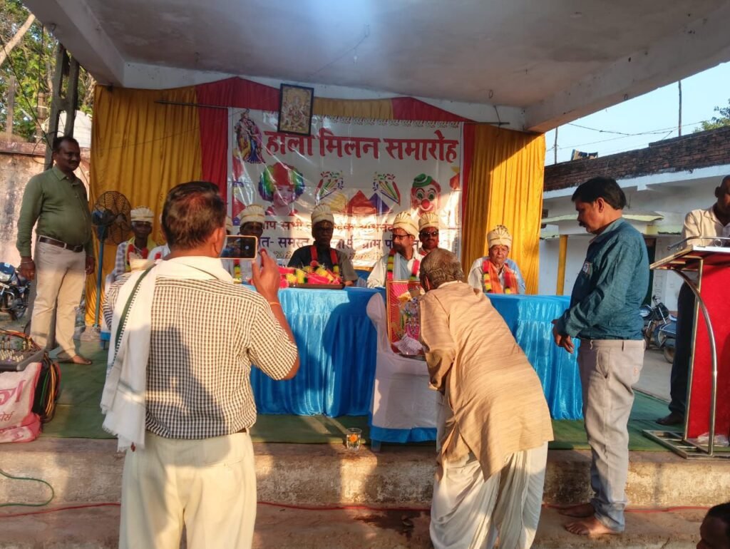 पोरथा गांव में 4 फरवरी को हुआ परंपरागत होली मिलन समारोह का रंगारंग आयोजन,फ़ाग गीतों की हुई सुंदर प्रस्तुति kshititech