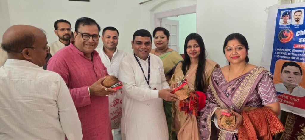 महिला जागृति शाखा शक्ति की पूर्व अध्यक्ष रीना गेवाडीन एवं अध्यक्ष मीनल अग्रवाल का हुआ महिला दिवस पर सम्मान, छत्तीसगढ़ नागरिक सुरक्षा फाउंडेशन ने करी पहल, जिला अध्यक्ष रामनरेश यादव सहित पदाधिकारी रहे मौजूद kshititech