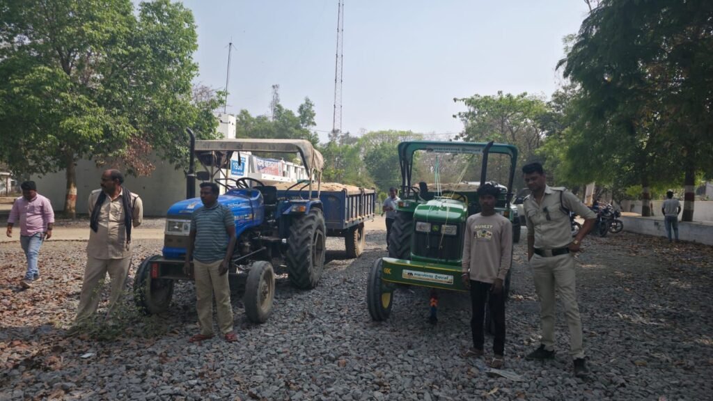 शक्ति जिले में माइनिंग विभाग की बड़ी कार्रवाई- 11 वाहनों को अवैध खनिज उत्खनन एवं परिवहन को लेकर किया जप्त.कलेक्टर तोपनों के निर्देशन में माइनिंग अधिकारी बंजारे साहब ने कार्रवाई.गिरिराज रेन बसेरा में संपन्न हुई बैंकर्स मीट.उद्योगपति एवं उद्योग विभाग के अधिकारी रहे मौजूद kshititech