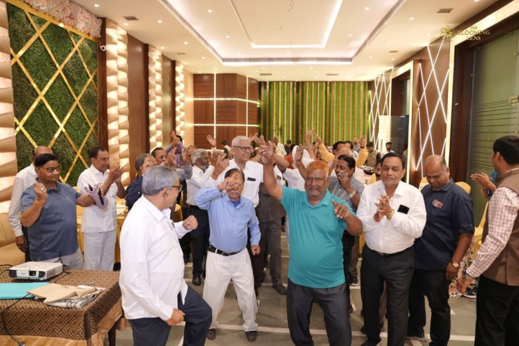 रुपए की पाठशाला- आज की बचत.कल की सुरक्षा।20 मार्च को अग्रवाल इंश्योरेंस कंसल्टेंसी के राहुल अग्रवाल ने करी अनुकरणीय पहल। बिलासपुर के लाफिंग क्लब के सदस्यों के साथ किया कार्यक्रम। एवं सम्मान समारोह kshititech