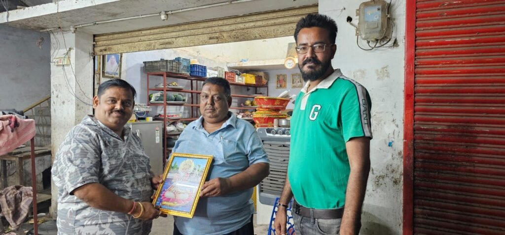 भगवान झूलेलाल जी की तस्वीर सिंधी समाज के घर-घर में हुई स्थापित।भारतीय सिंधु सभा युवा इकाई के अध्यक्ष सुरेश कृपलानी अनुकरणीय पहल। 20 मार्च को भगवान झूलेलाल जी की जयंती पर सामाजिक क्षेत्र में हुआ सराहनीय प्रयास भगवान झूलेलाल जी की तस्वीर सिंधी समाज के घर-घर में हुई स्थापित।भारतीय सिंधु सभा युवा इकाई के अध्यक्ष सुरेश कृपलानी अनुकरणीय पहल। 20 मार्च को भगवान झूलेलाल जी की जयंती पर सामाजिक क्षेत्र में हुआ सराहनीय प्रयास kshititech