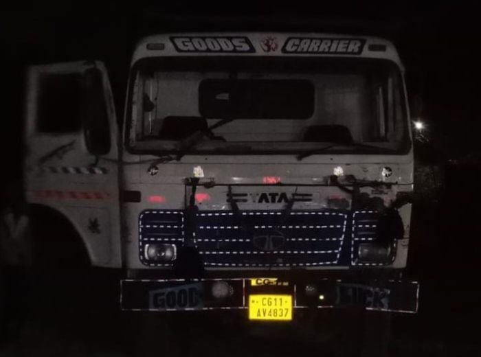 शक्ति जिले में अवैध रेत परिवहन पर माइनिंग विभाग की बड़ी कार्रवाई, वाहनों को किया जप्त, कलेक्टर के निर्देशन में होगी हसौद मामले की जांच, ग्राम पंचायतो को बाल विवाह मुक्त करने दावा आपत्ती जारी, महतारी वंदन से आराधना को मिला बड़ा सहारा, पीएम आवास से गणेशी बाई को मिली पक्की छत kshititech